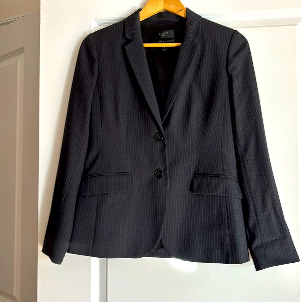 J Crew 120’s Gray All Wool Pinstripe  Jacket Blazer, size 6